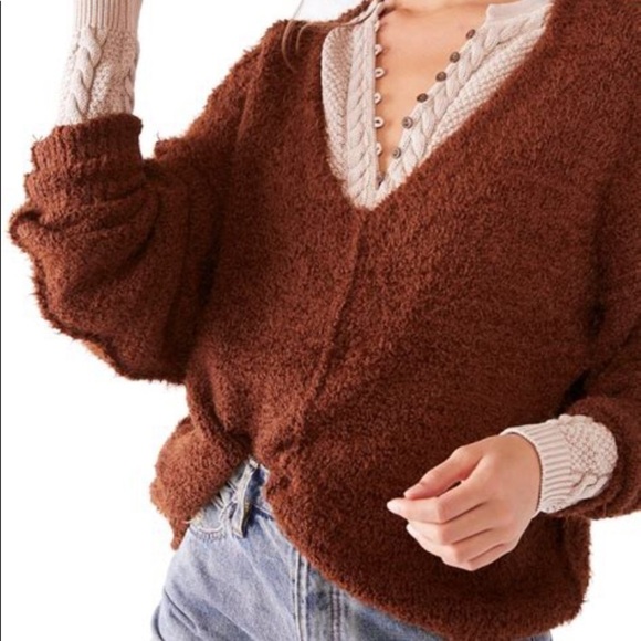 Free People🔥SALE🔥brown oversized sweater - Picture 3 of 10